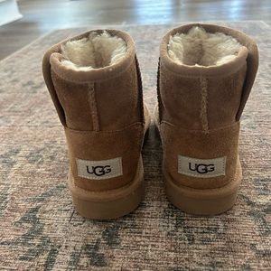 Girls Ugg Boots size 1